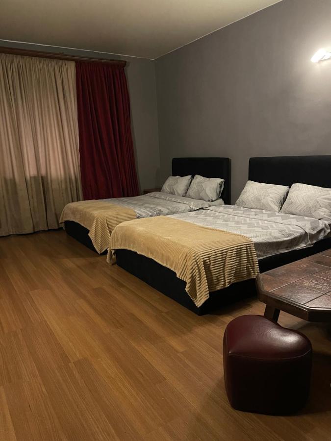 Hotel Era Tbilisi ภายนอก รูปภาพ