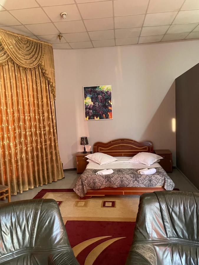 Hotel Era Tbilisi ภายนอก รูปภาพ